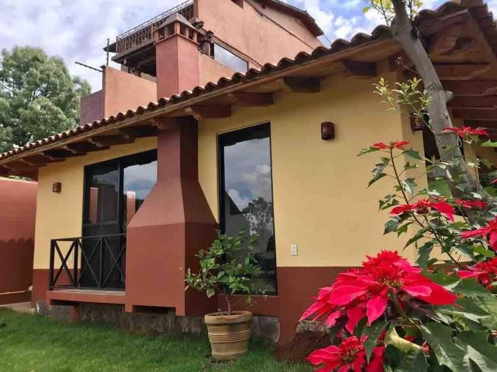 Brisas De Sol Hotel Pátzcuaro Buitenkant foto